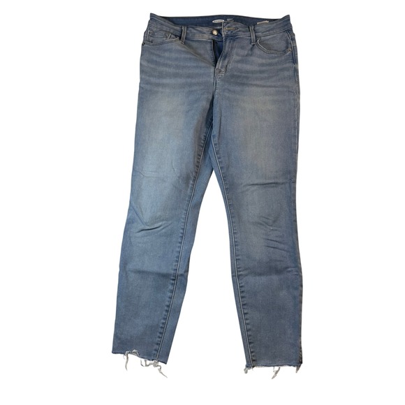 Old Navy Rockstar Super Skinny Jeans Built In Warm Denim Women's Size 10 Fray - Picture 1 of 7